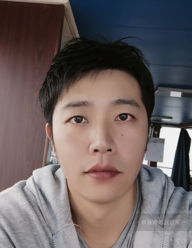 不太帅的男人的第二张照片--宁波中老年相亲网